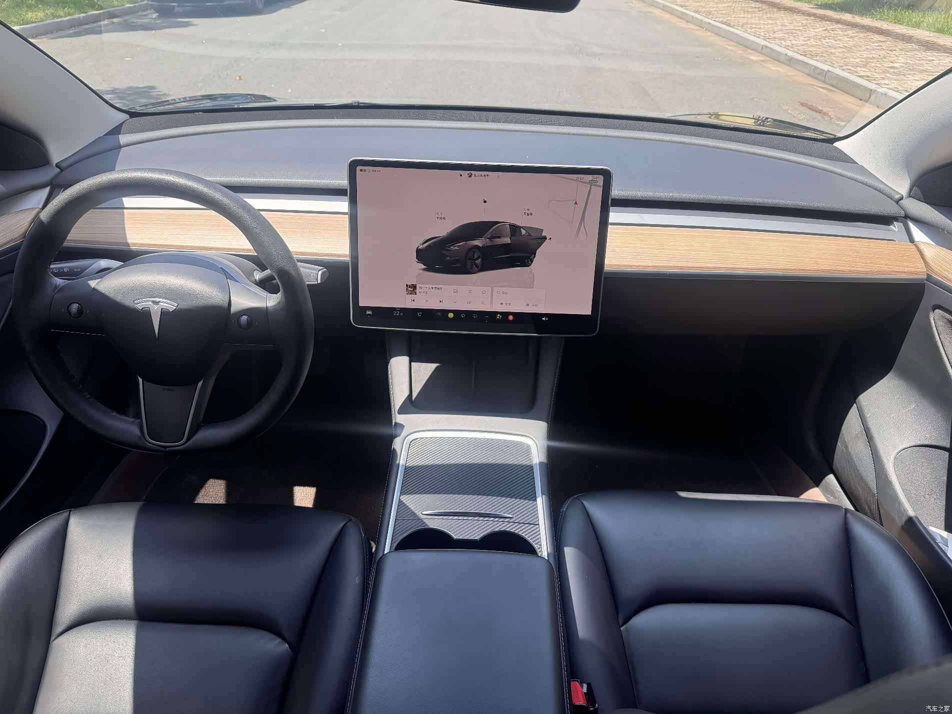 Tesla Model 3, 2022 7