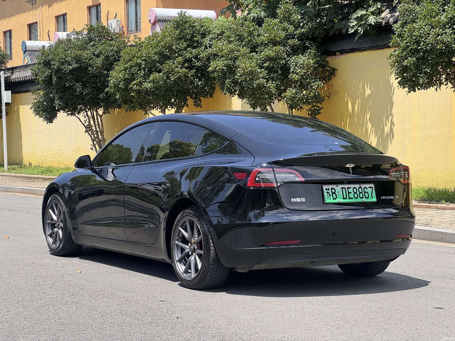Tesla Model 3, 2022 10