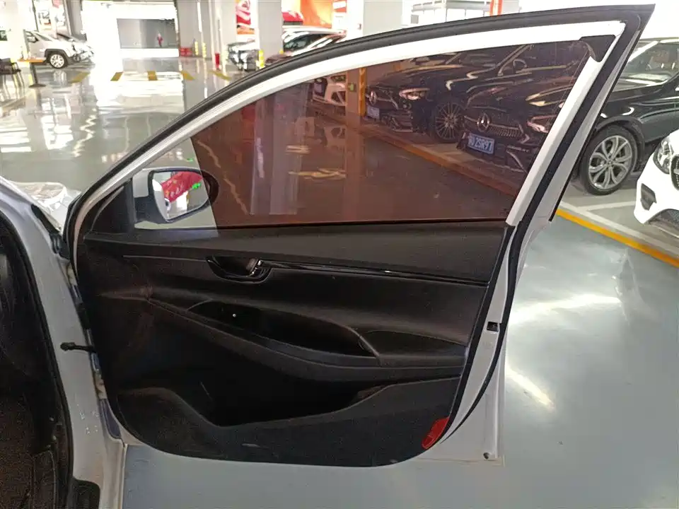 Hyundai Yuedong