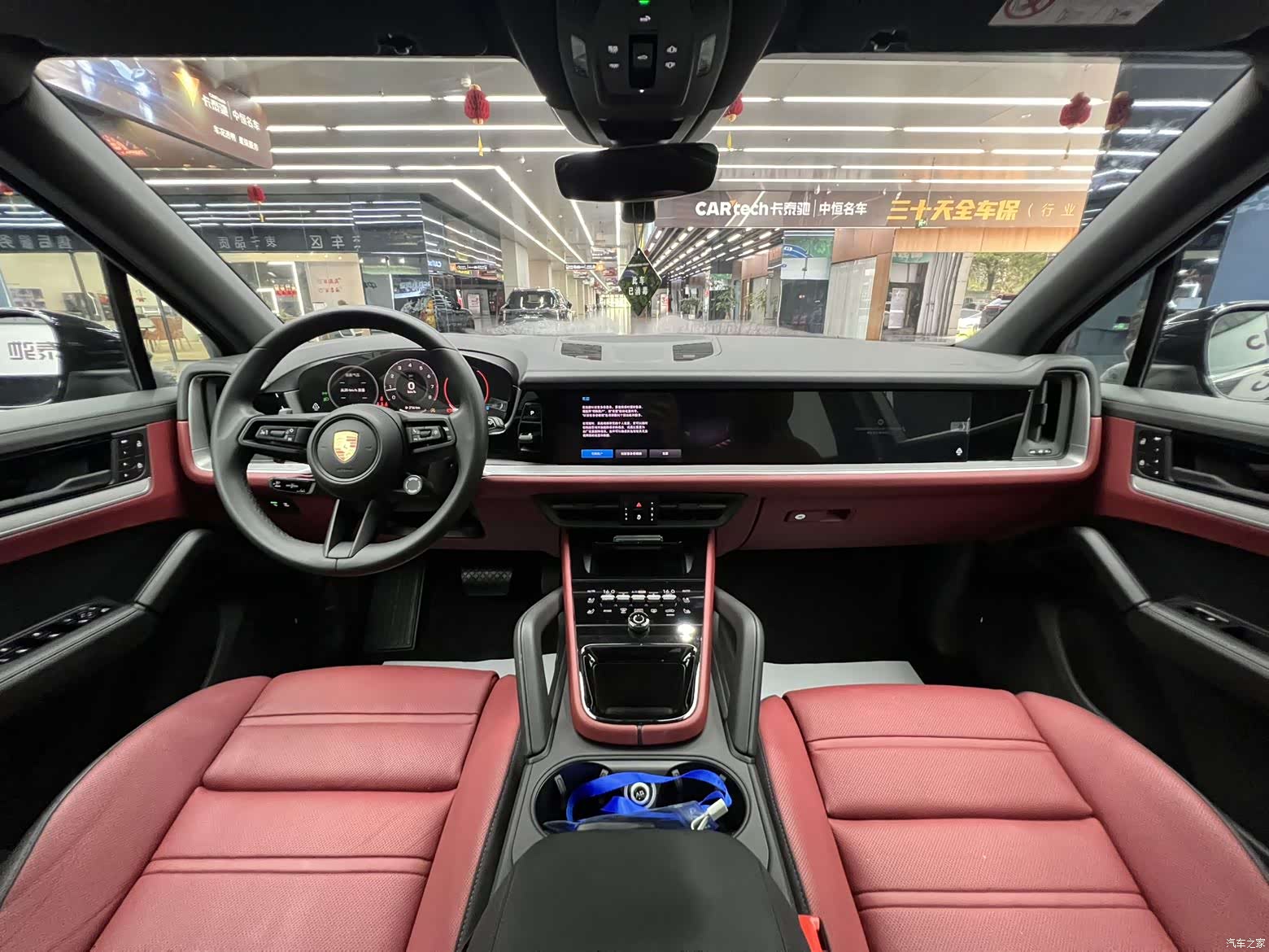 Porsche Cayenne, 2025 6