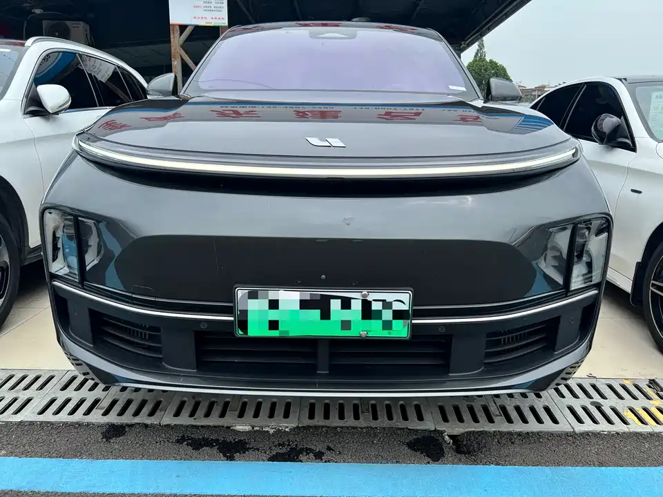 Li Auto Ideal L8