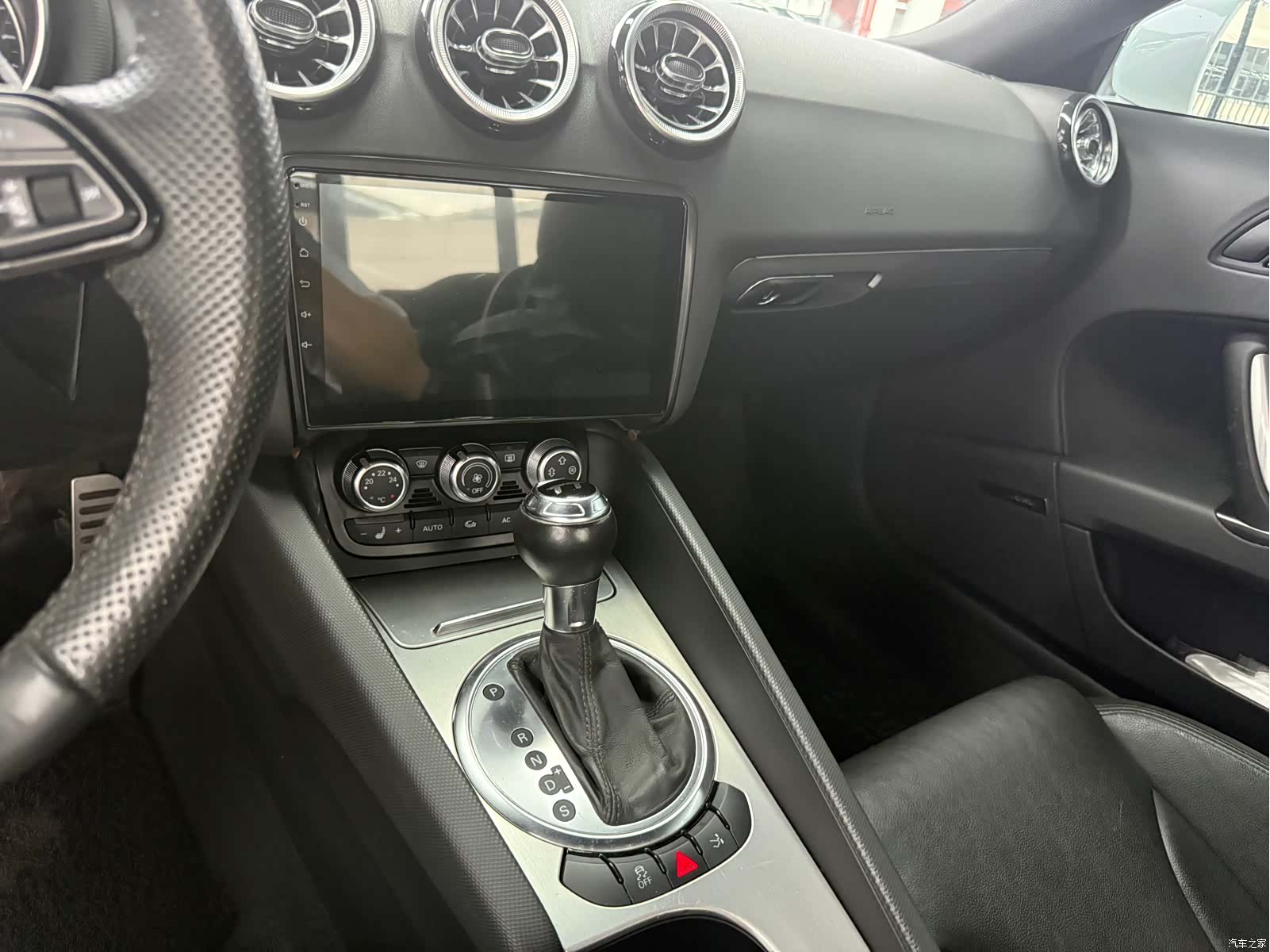 Audi TT, 2012 7