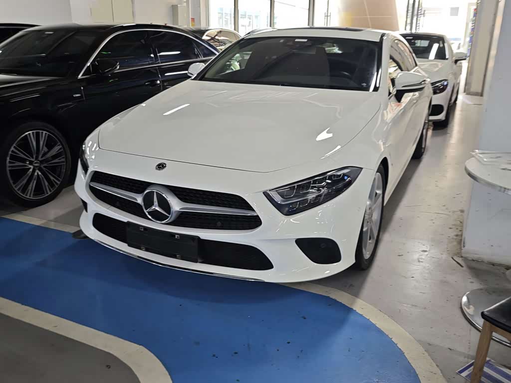 Mercedes-Benz CLS