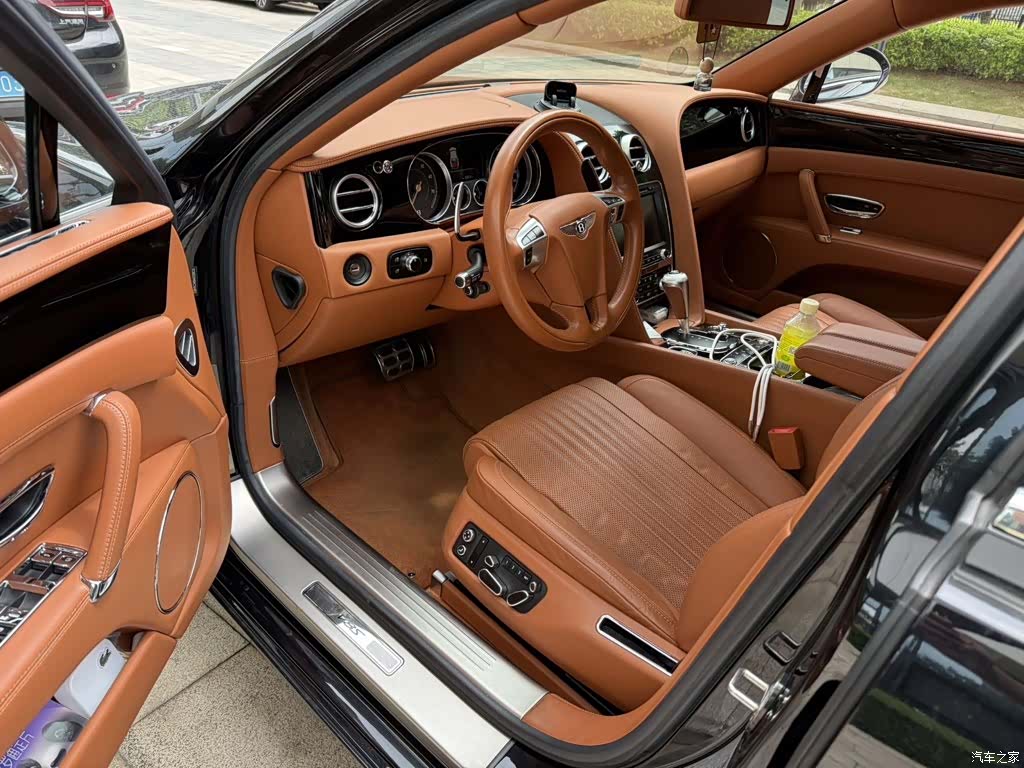 Bentley Flying Spur, 2018 все фото
