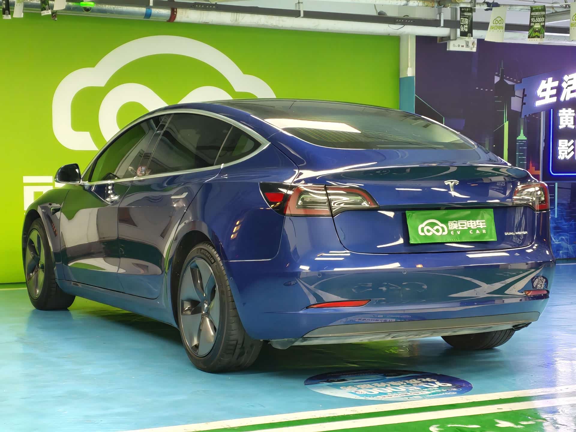 Tesla Model 3, 2019 16