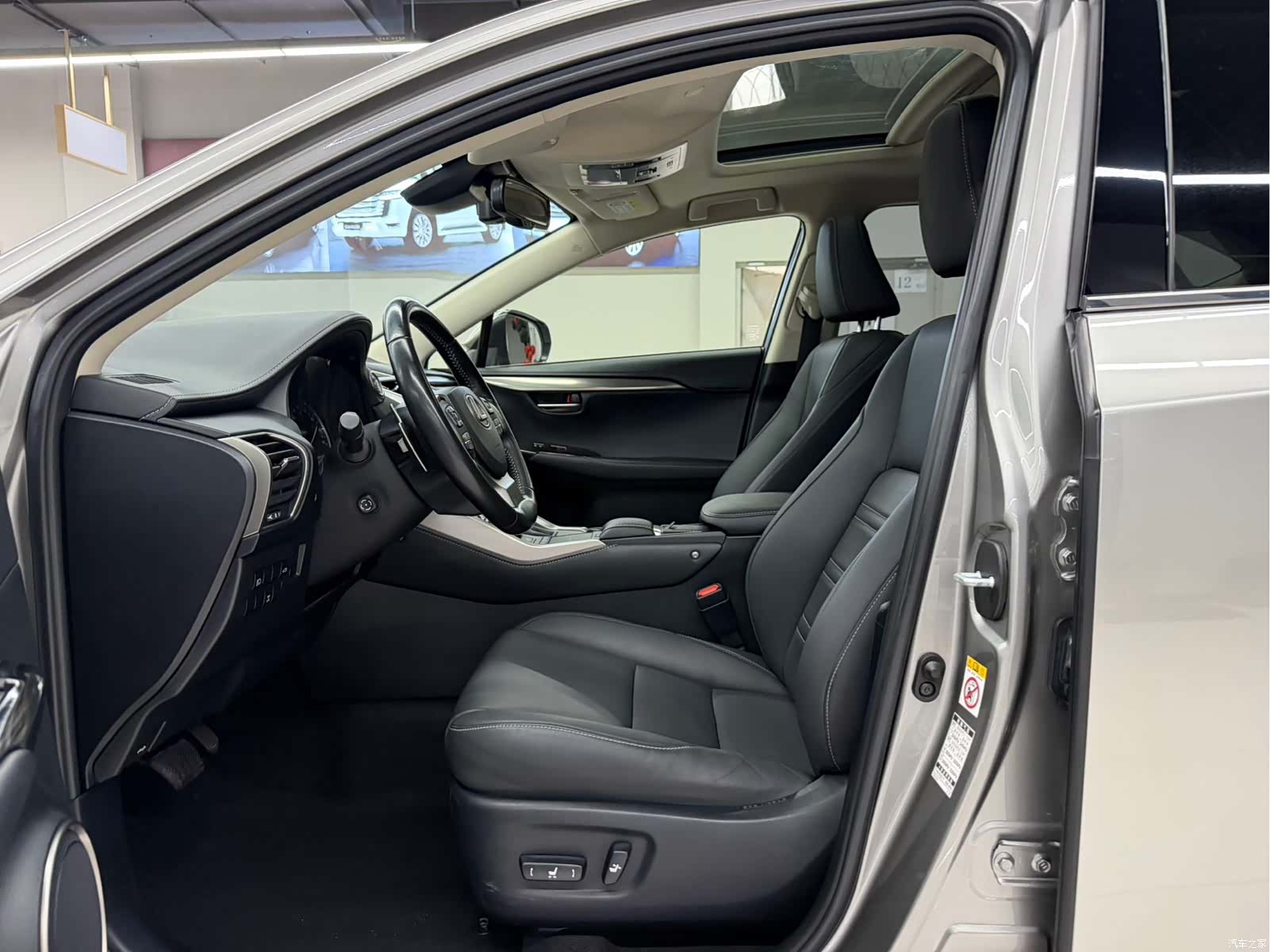 Lexus NX, 2019 7