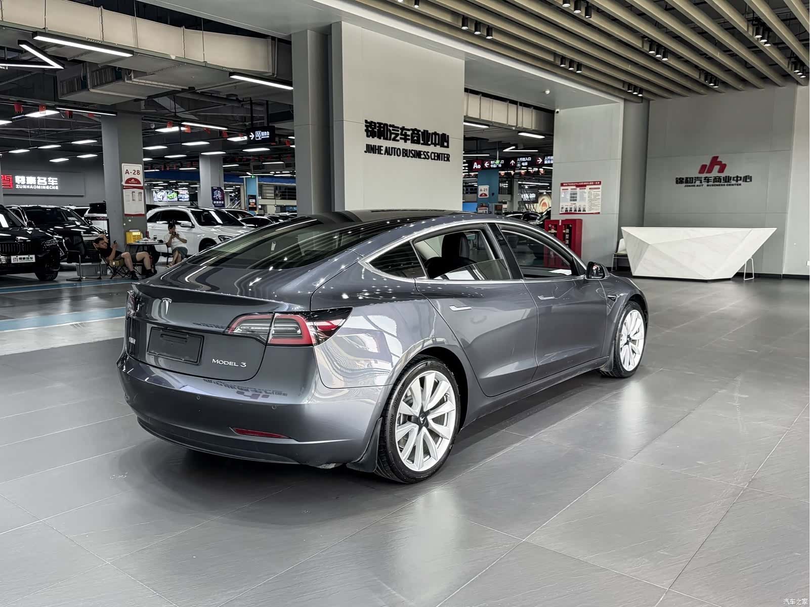Tesla Model 3, 2020 15