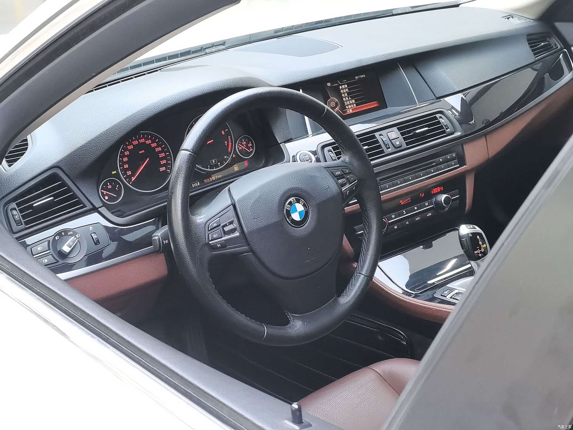 BMW 5 Series, 2015 13
