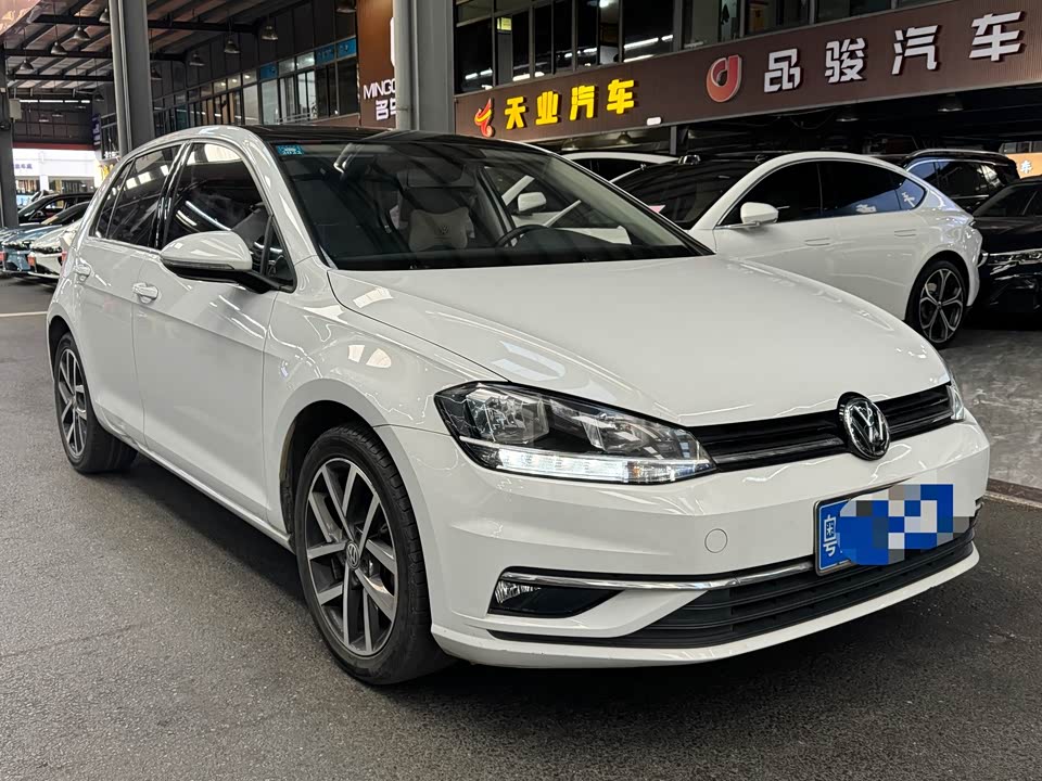 Volkswagen golf