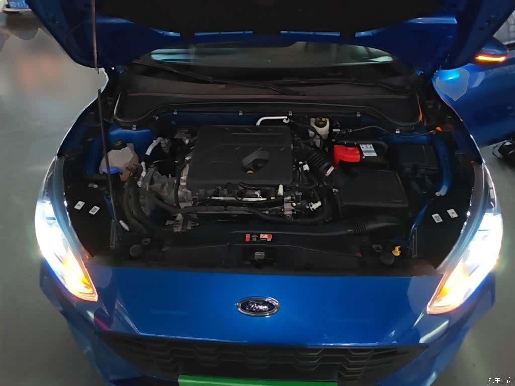 Ford Focus, 2022 20