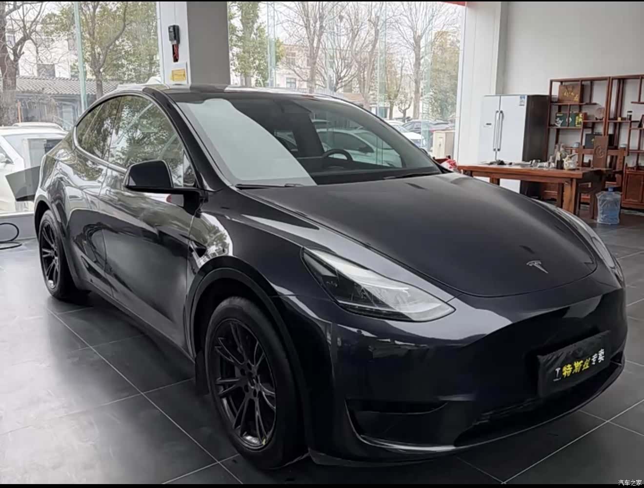 Tesla Model Y, 2024 3