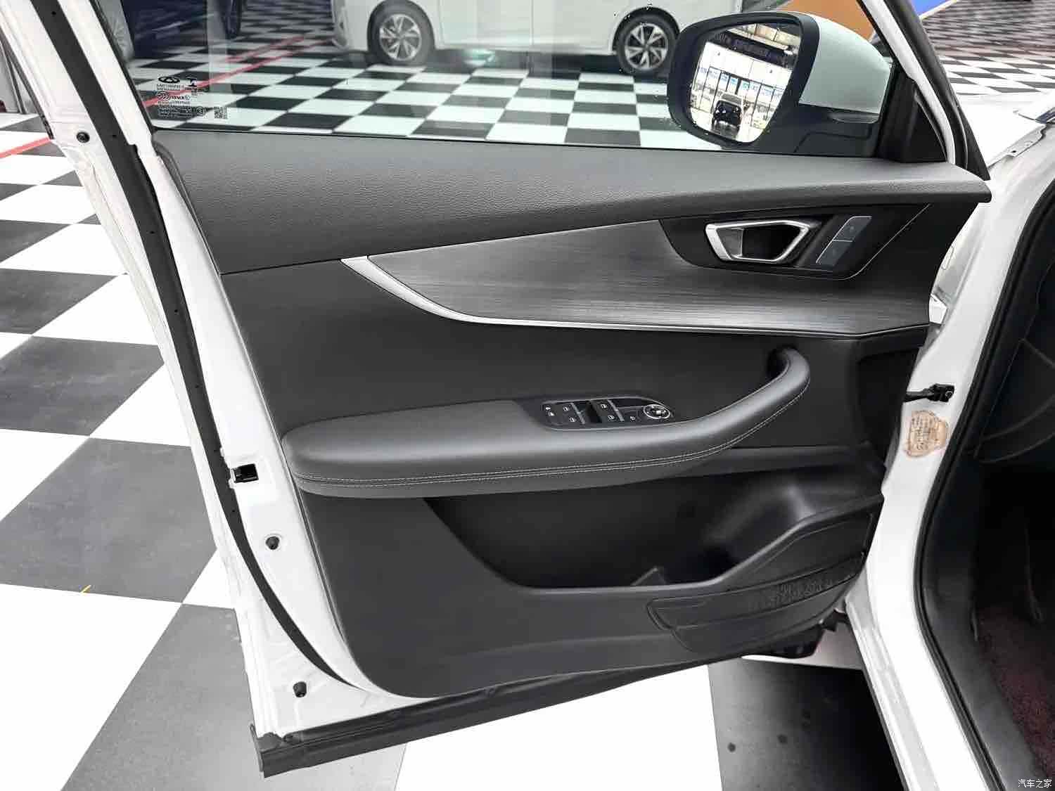 Chery Tiggo 7, 2022 все фото