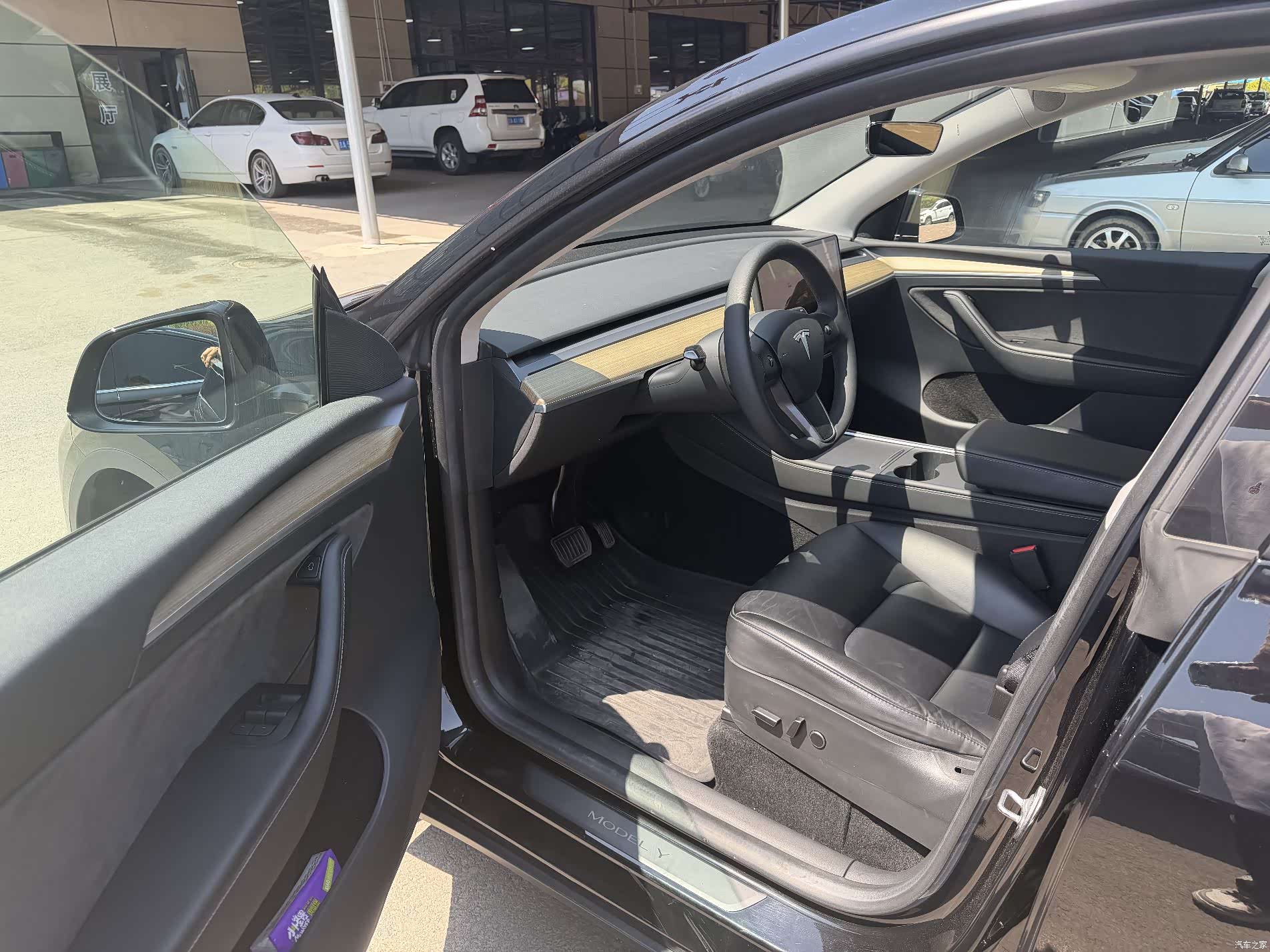 Tesla Model Y, 2022 14