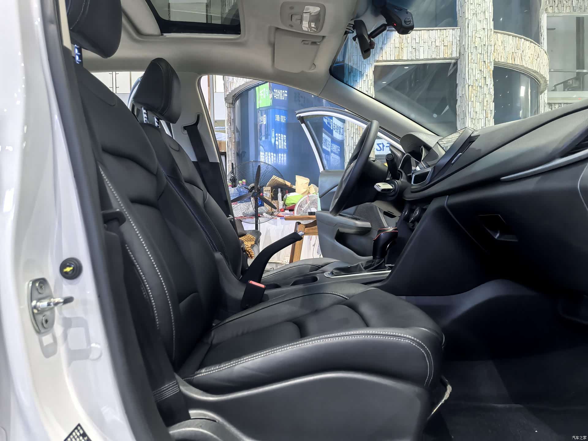 Chevrolet 320, 2019 11
