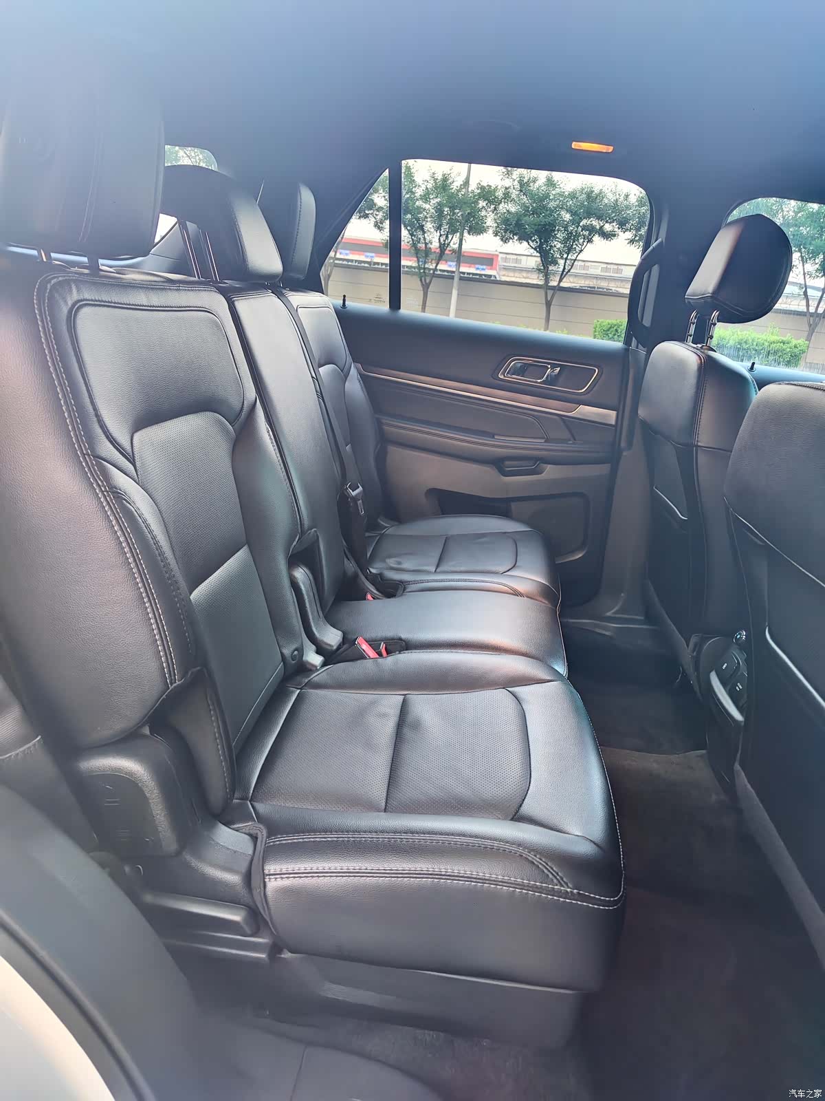 Ford Explorer, 2016 18