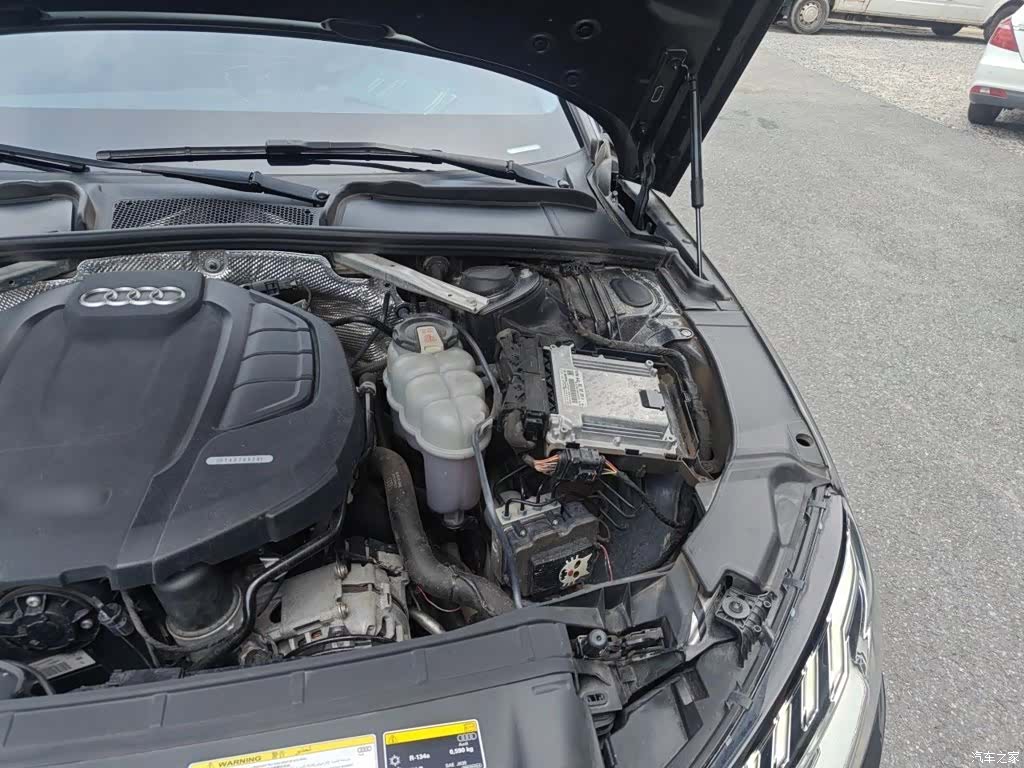 Audi A4L, 2020 22