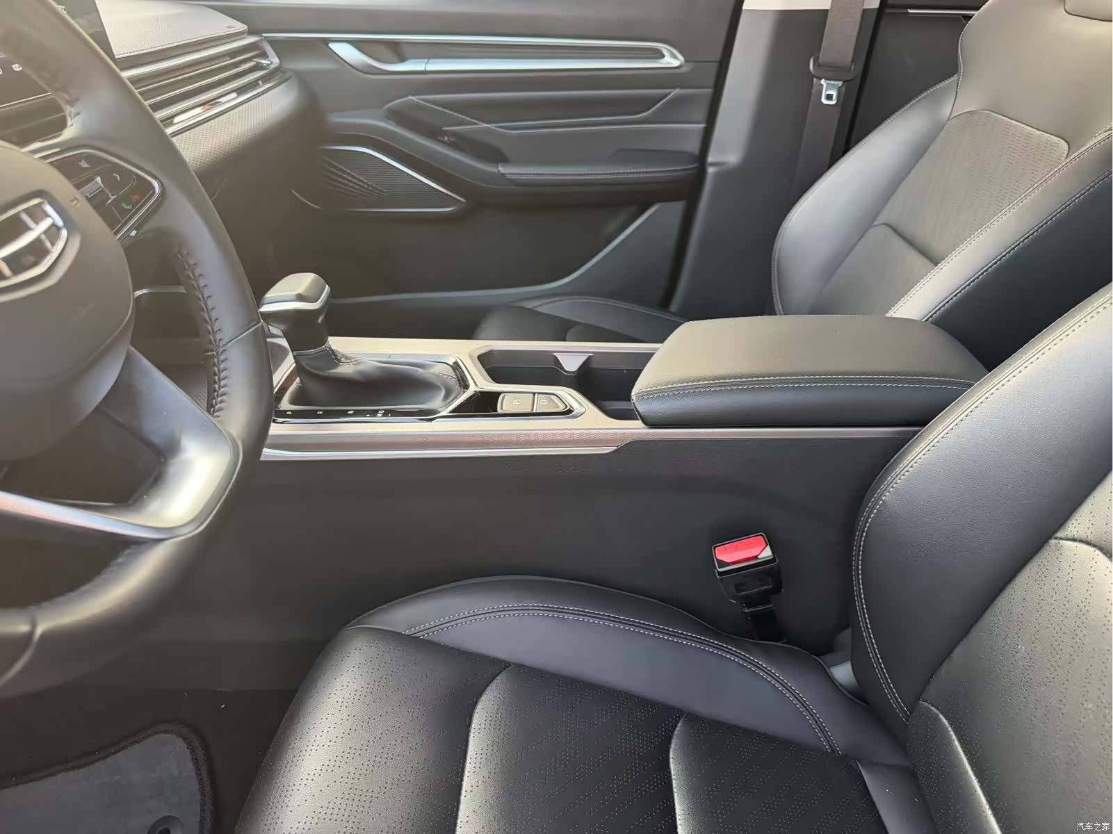 Geely Emgrand, 2022 4