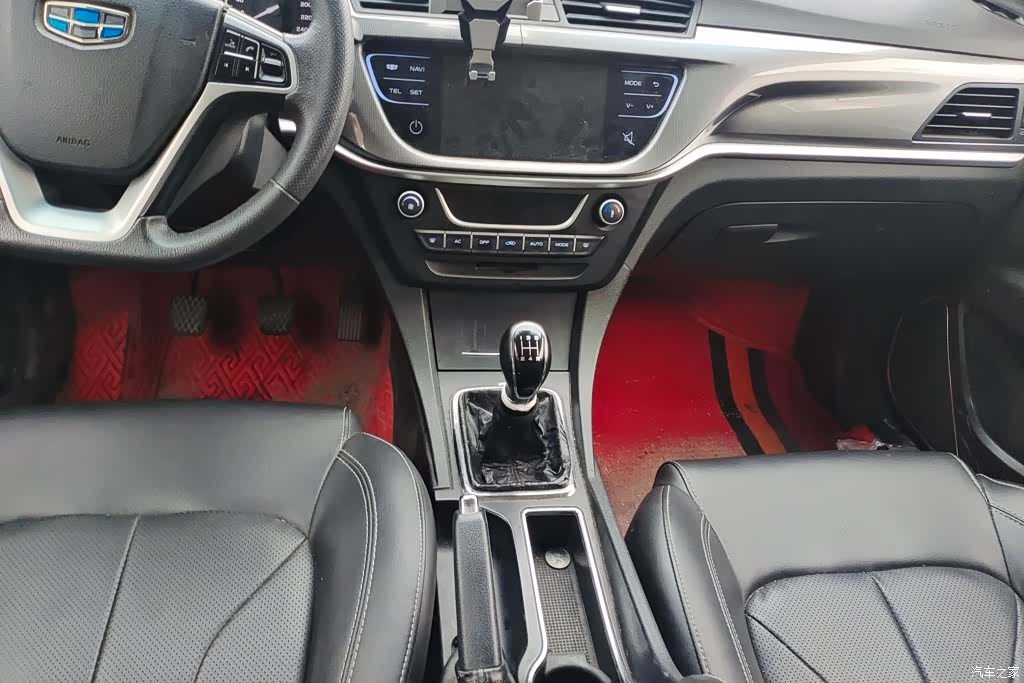 Geely Emgrand, 2018 16