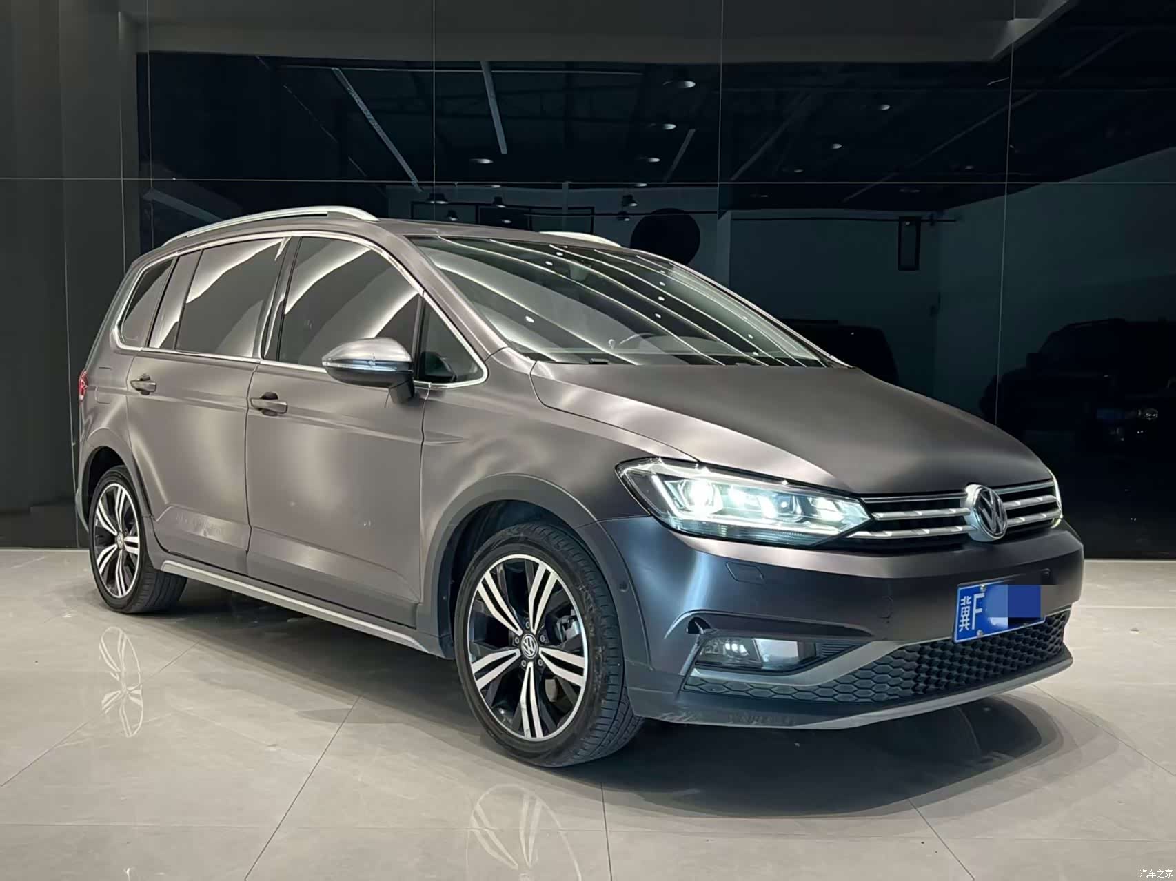 Volkswagen L, 2020 3