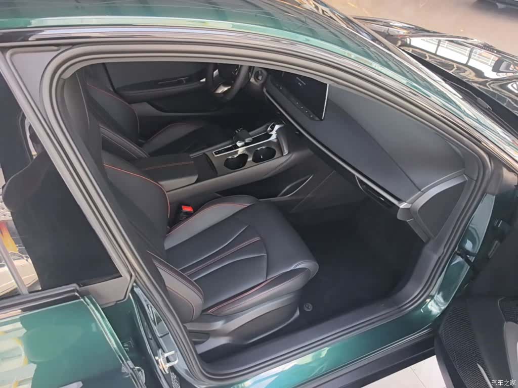 MG MG7, 2025 11