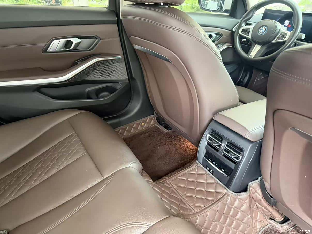 BMW i3, 2022 4
