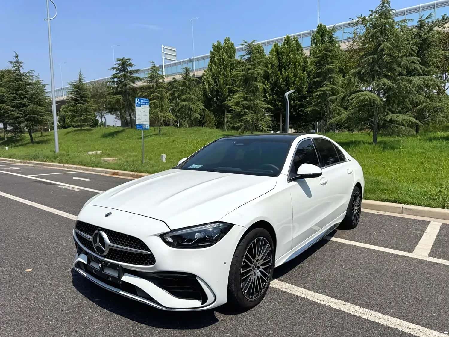 Mercedes-Benz C-Class, 2024 1