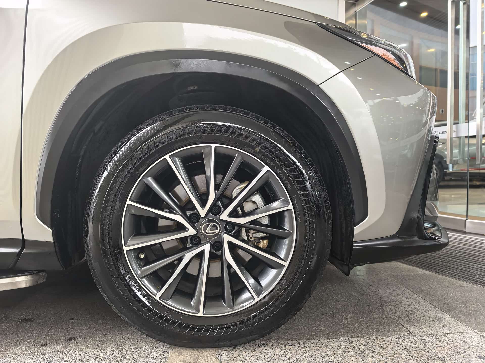 Lexus NX, 2023 7