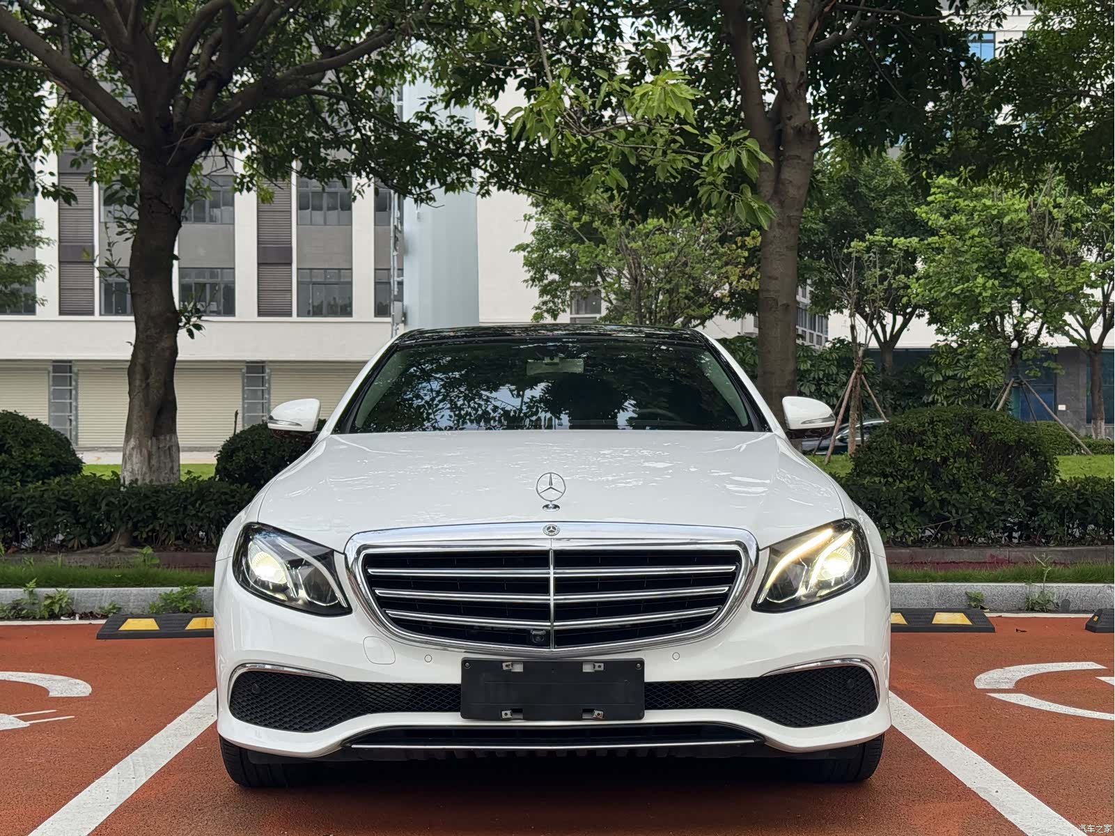 Mercedes-Benz E-Class, 2018 2