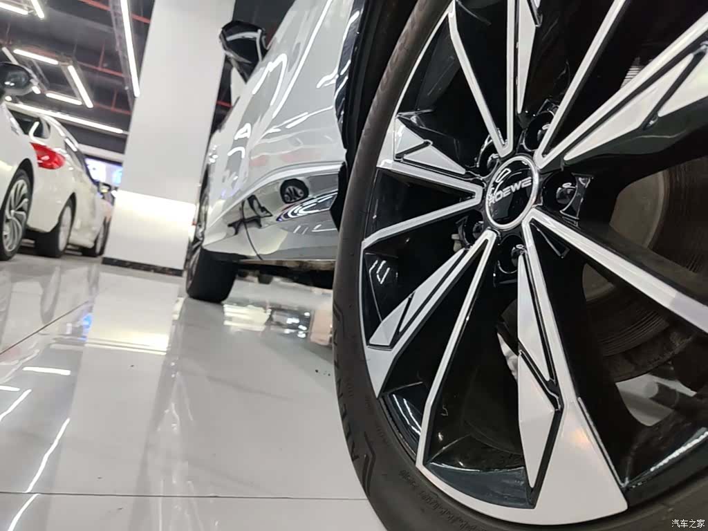 Roewe RX5, 2023 22