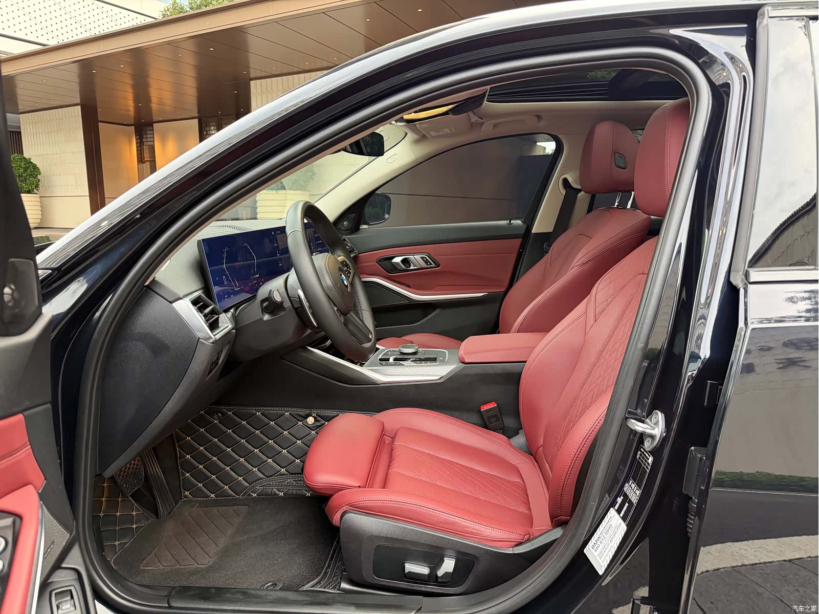 BMW 3 Series, 2023 7