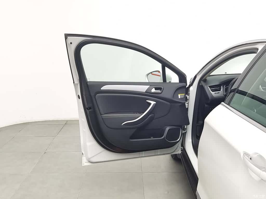 Citroen C5, 2018 8
