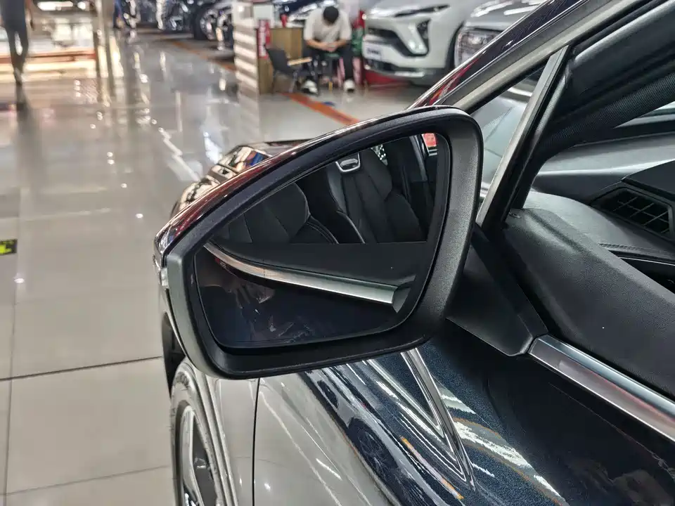 Audi Q4 Audi Q4
