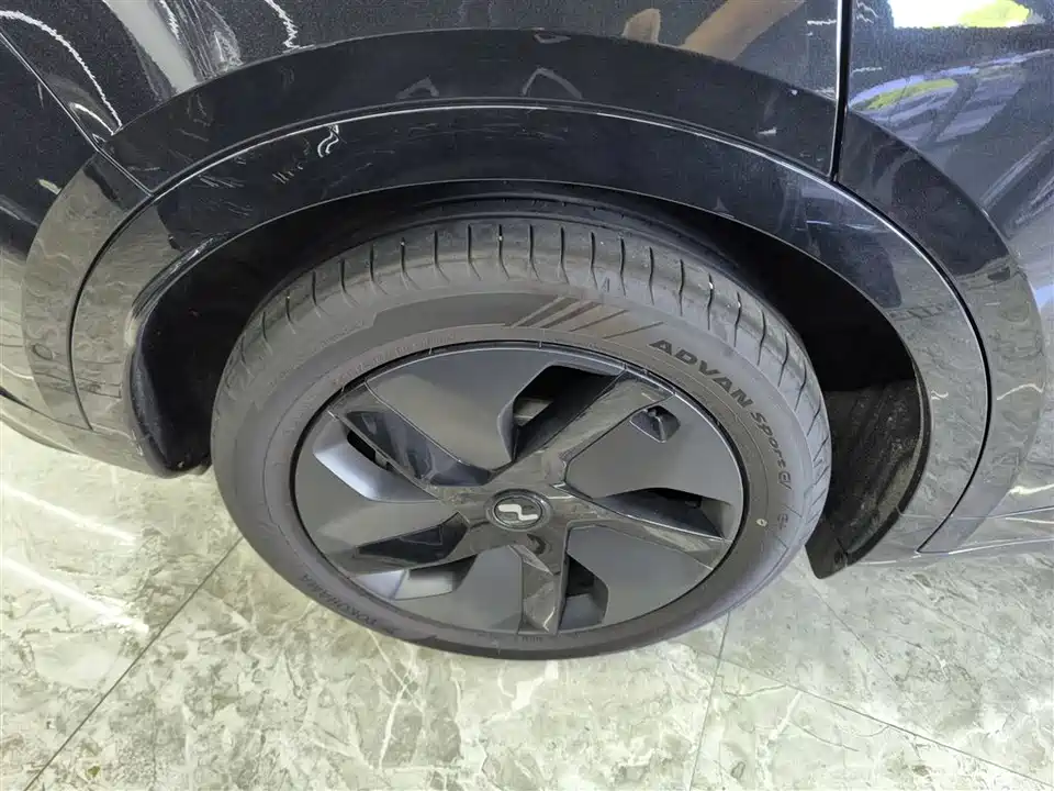 NIO L60 NIO L60