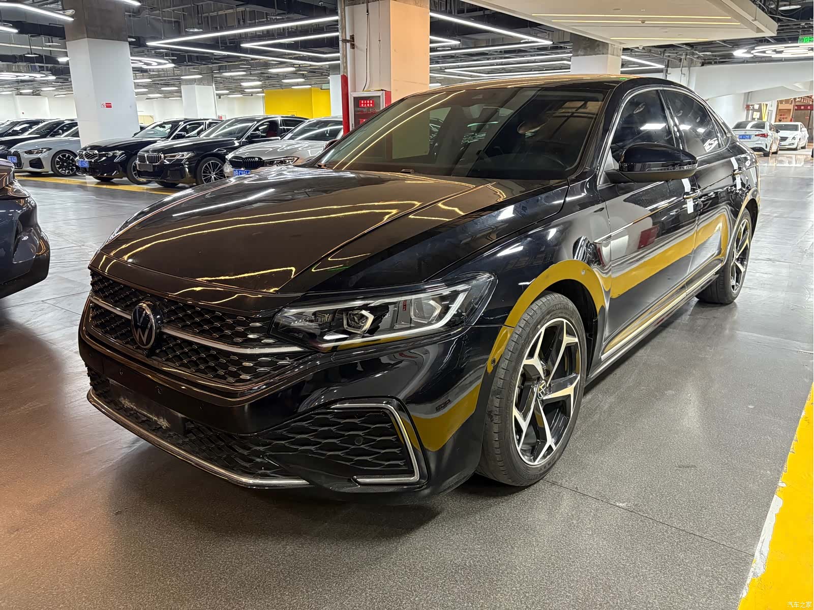 Volkswagen Passat, 2024 1