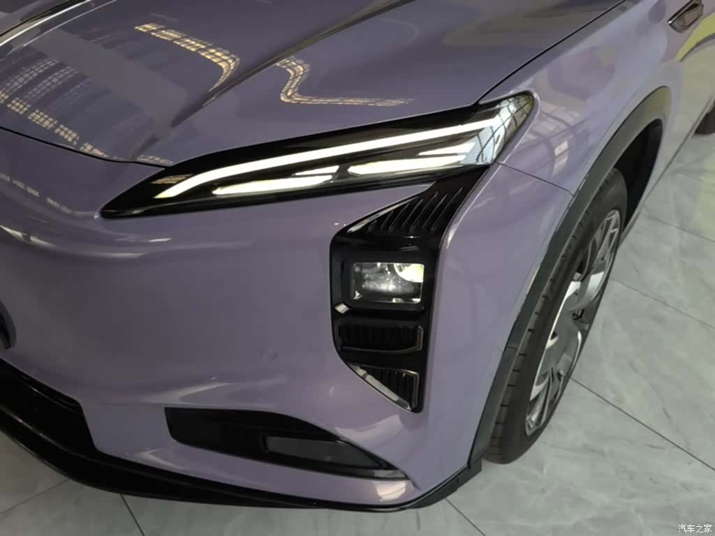 Hongqi 08, 2025 24