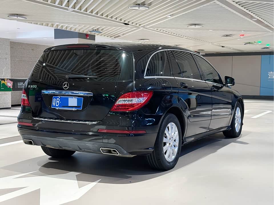 Mercedes-Benz R-class