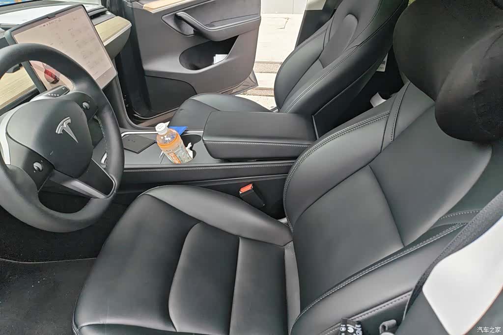 Tesla Model Y, 2023 9