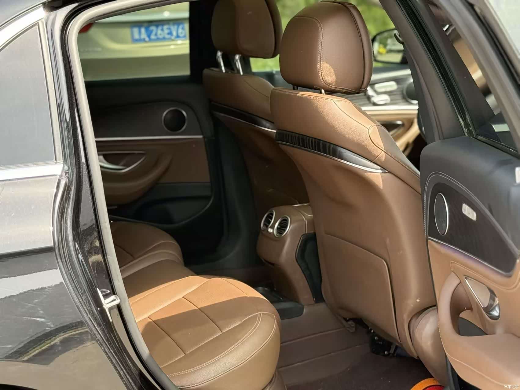Mercedes-Benz E-Class, 2020 10