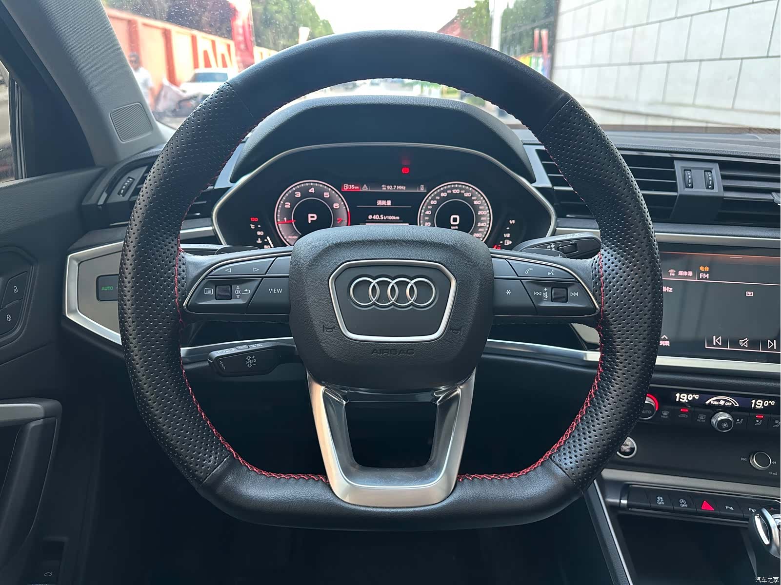 Audi Q3, 2022 8