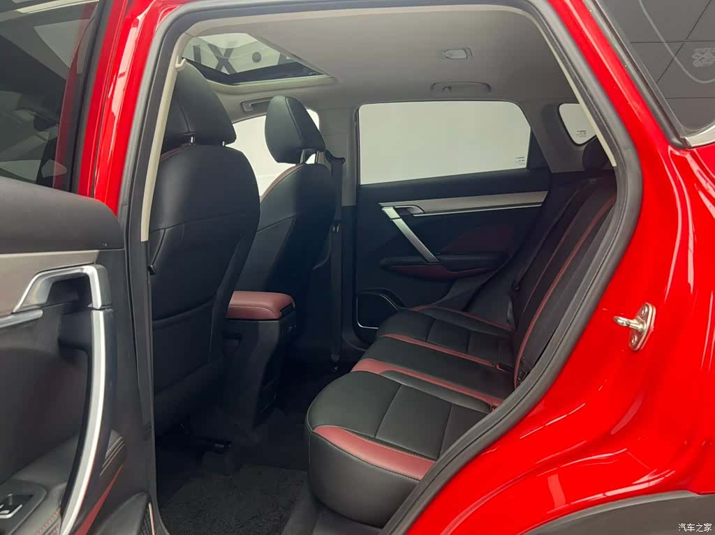 Geely Coolray, 2022 20