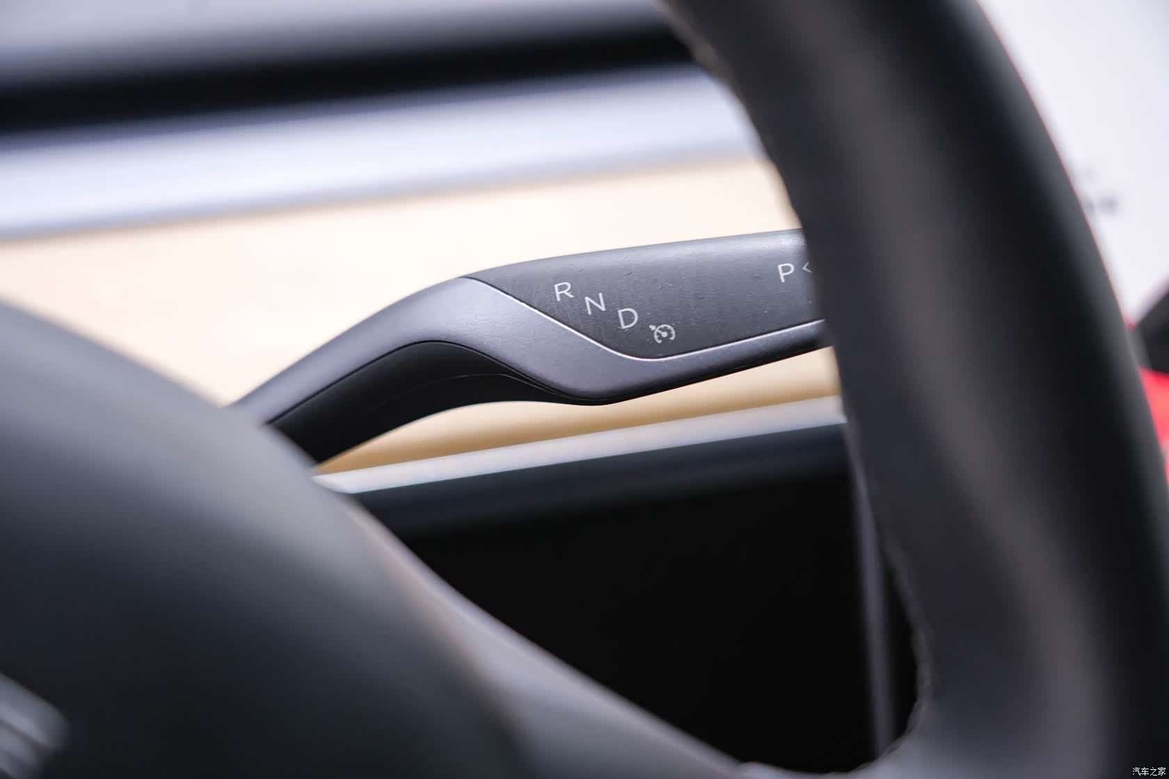 Tesla Model Y, 2022 17