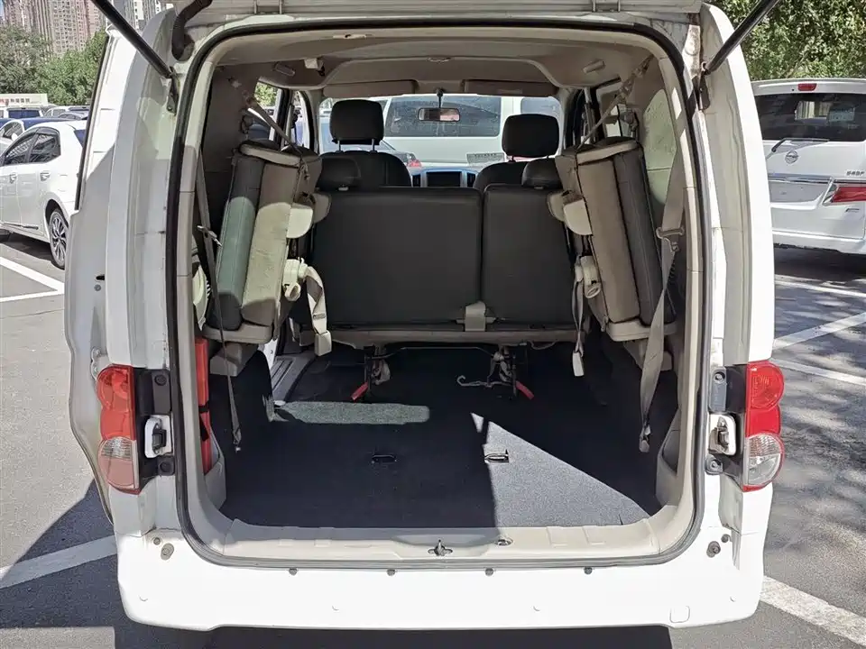 Nissan NV200 Nissan NV200