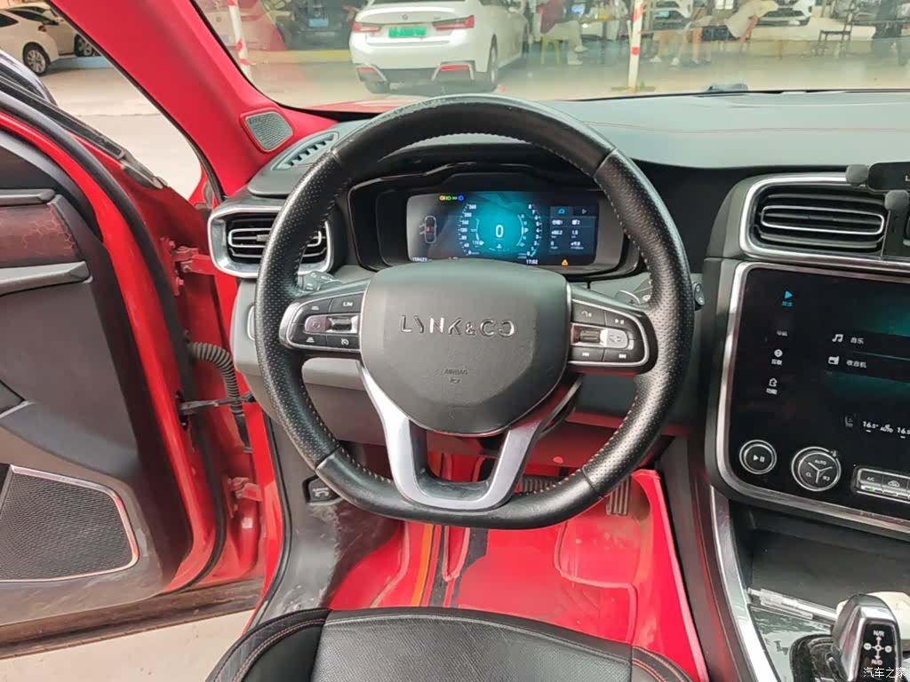 Lynk & Co 01, 2018 11