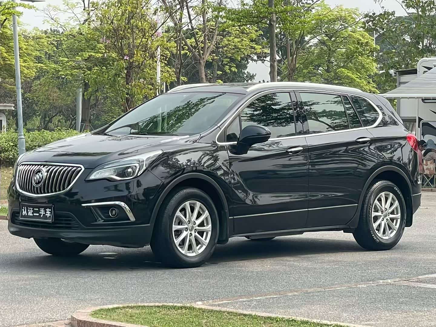 Buick Envision Plus, 2017 1