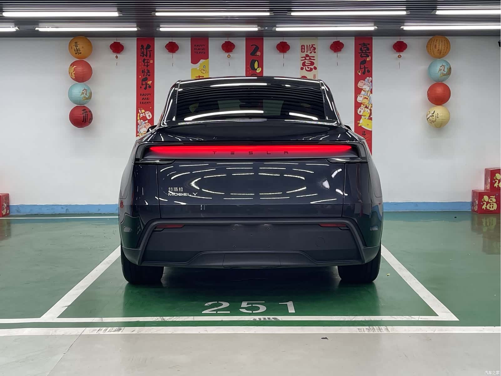 Tesla Model Y, 2025 6