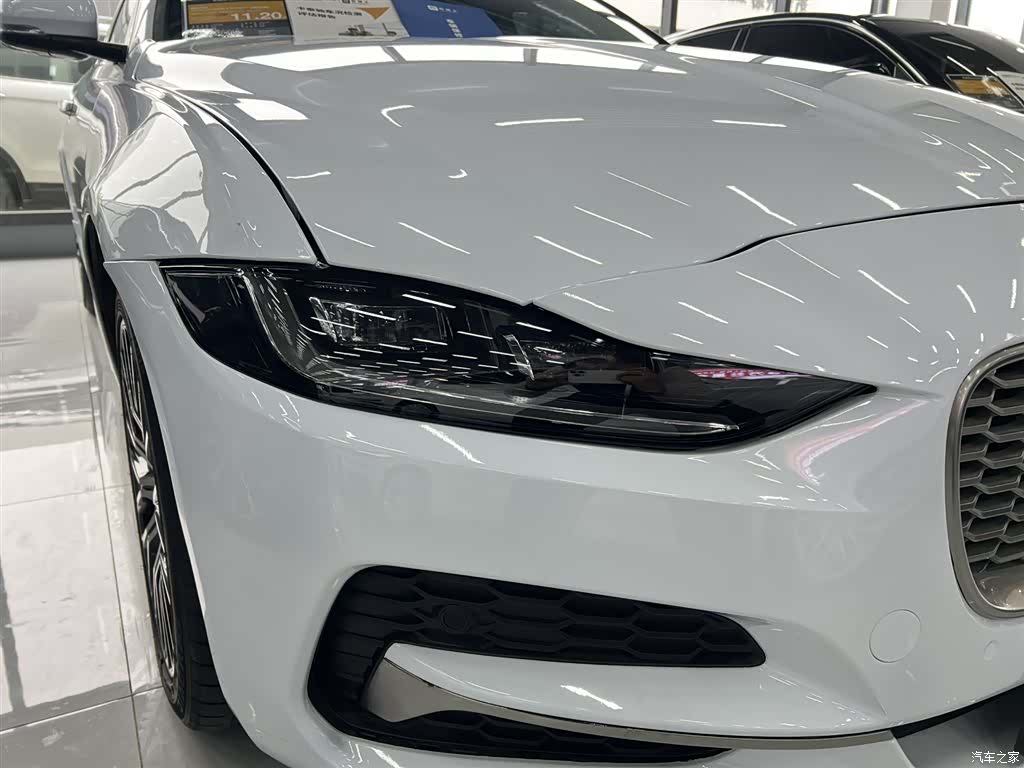 Land Rover XEL, 2021 7