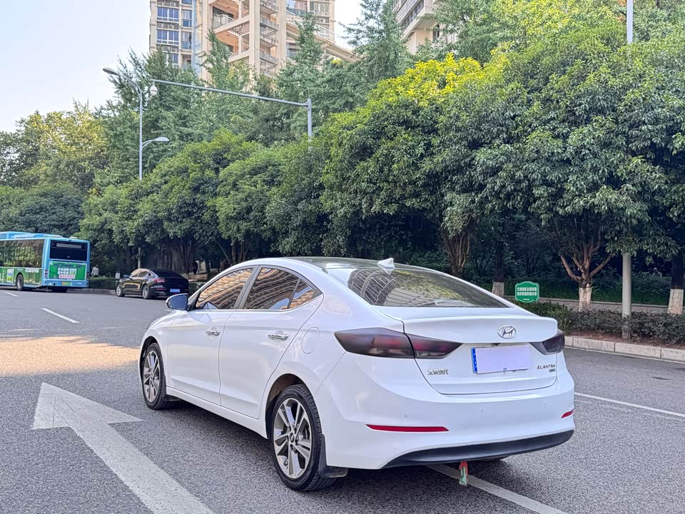 Hyundai Lead Hyundai Lead