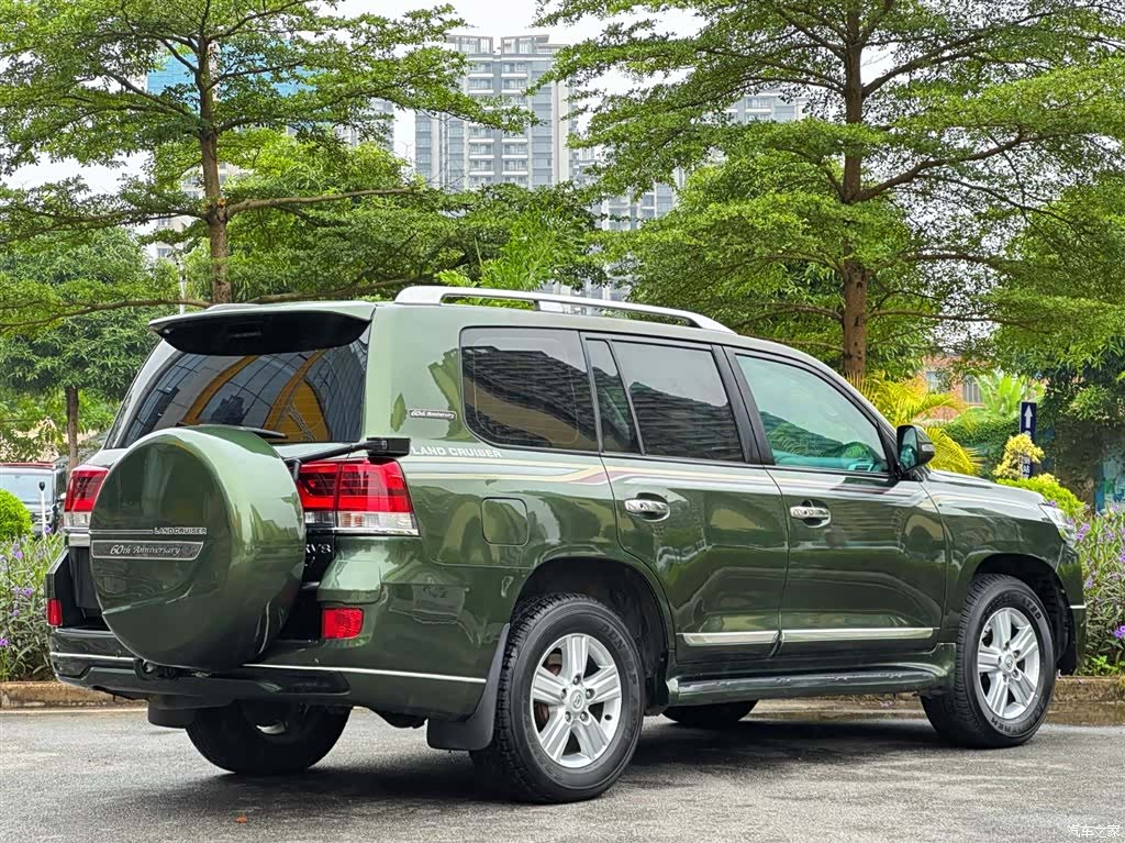 Toyota Land Cruiser, 2012 7