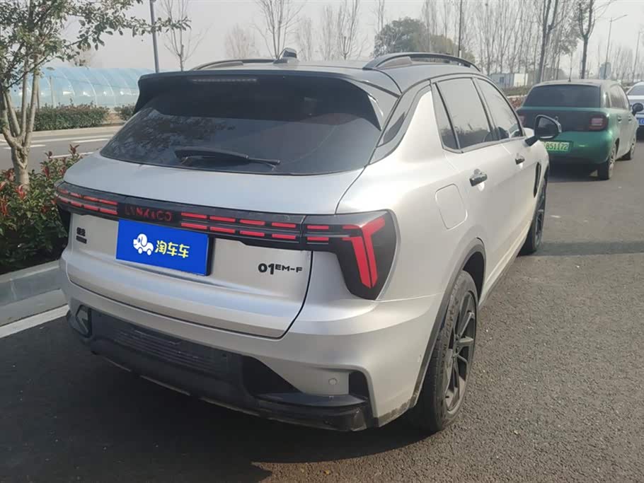 Lynk & Co 01 EM-P