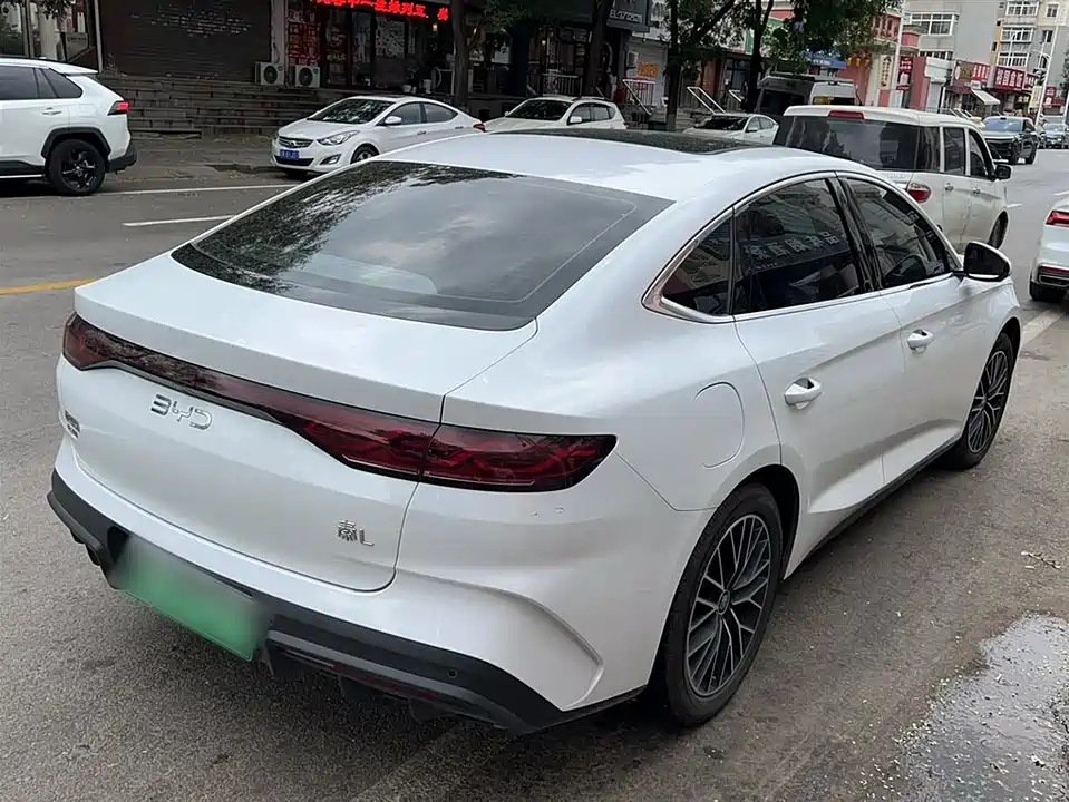 BYD Qin L BYD Qin L